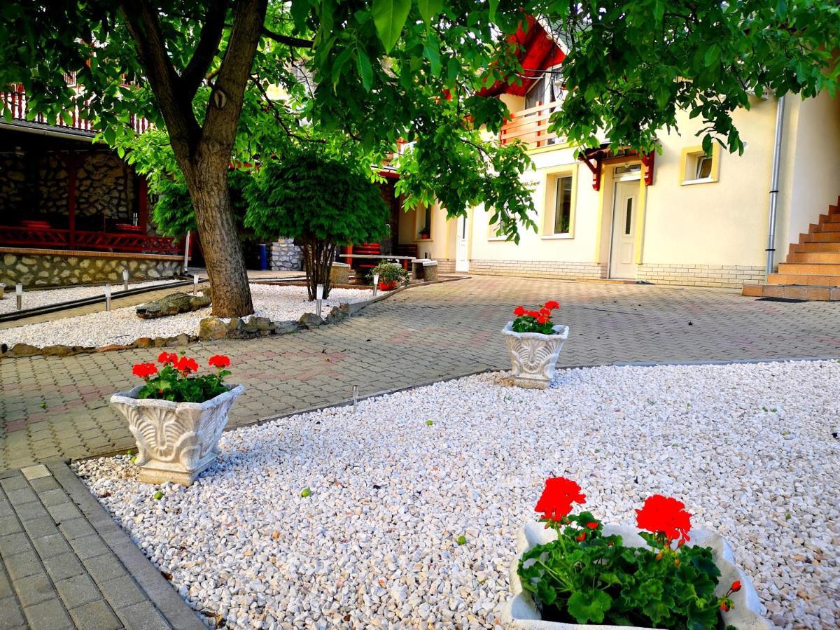 Bed and Breakfast Zoeld Sziget Wellness Егерсалок Екстер'єр фото