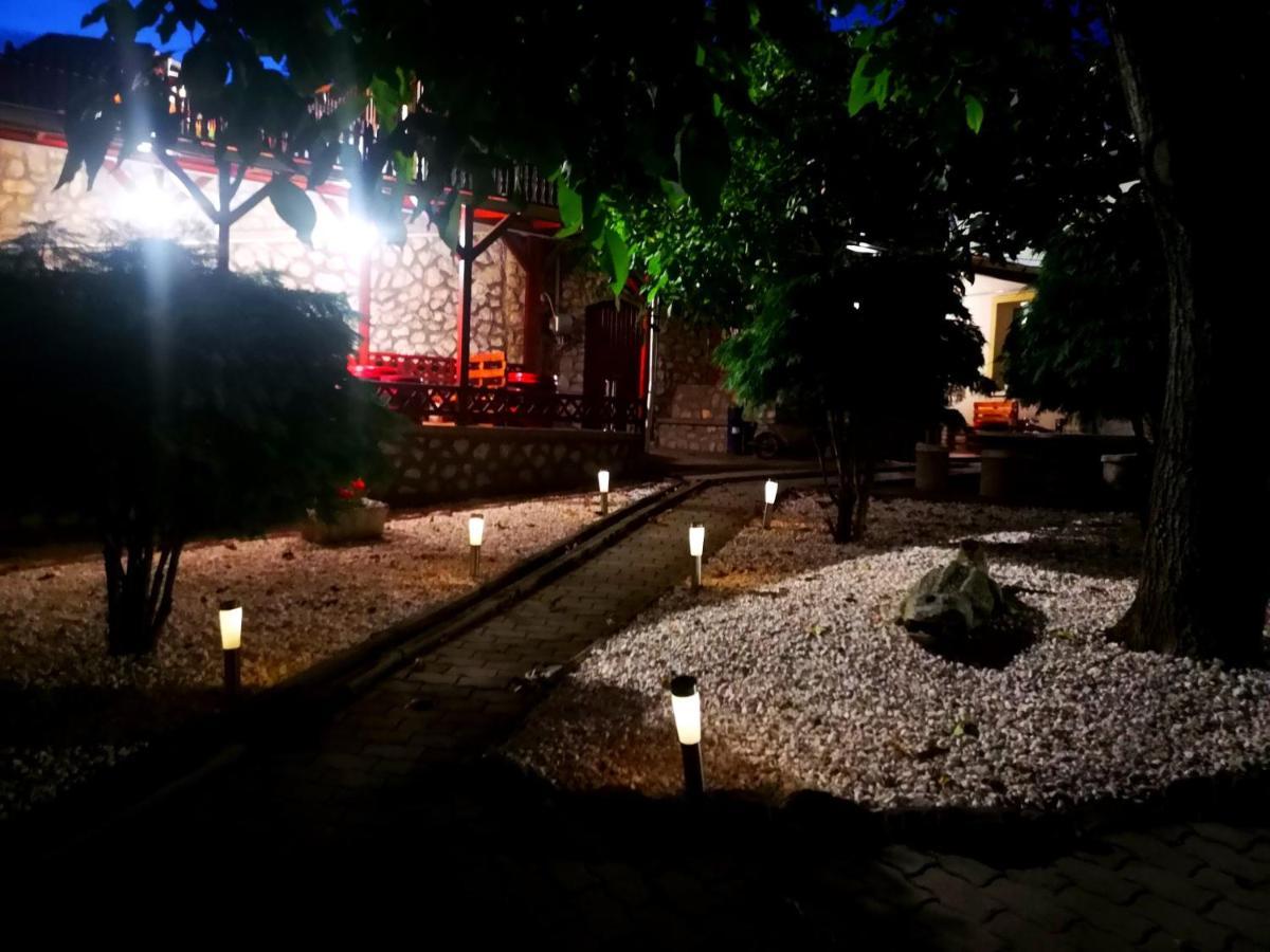 Bed and Breakfast Zoeld Sziget Wellness Егерсалок Екстер'єр фото